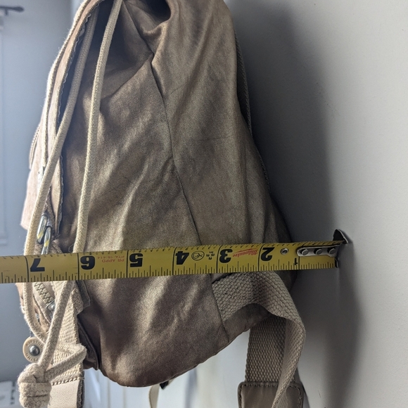Kipling Joetsu Gold color medium size bag Backpack in great used condition! - Picture 13 of 16